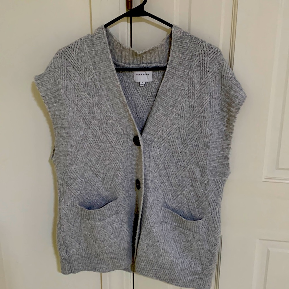 Size small pink rose brand, light gray vest/sweater. Excellent condition